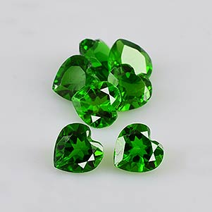 Natural 4x4x2.5mm Faceted Heart Chrome Diopside