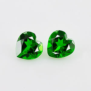 Natural 5x5x3.2mm Faceted Heart Chrome Diopside