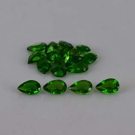 Natural 5x3x2mm Faceted Pear Chrome Diopside