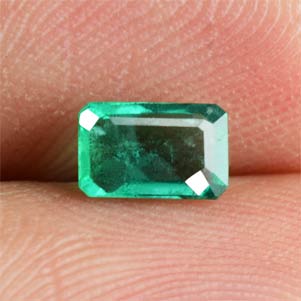 Natural 6x3.8x2.2mm Faceted Octagon Emerald