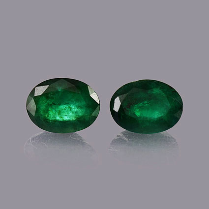 Natural 8x6x4.2mm Faceted Oval Emerald