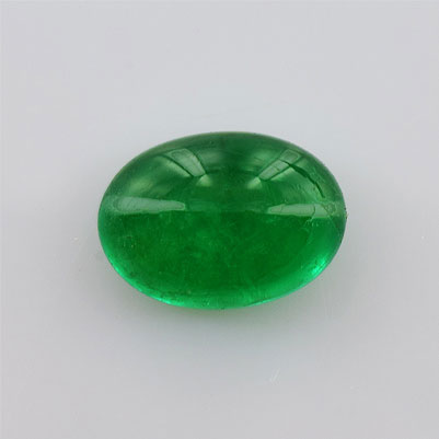 Natural 7.1x5.1x3.3mm Cabochon Oval Emerald