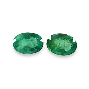 Natural 7x5x3.6mm Faceted Oval Emerald