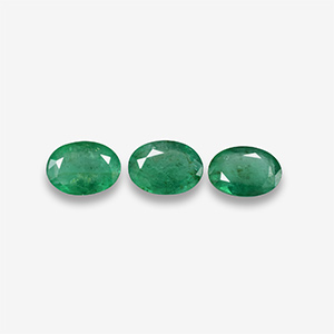 Natural 7x5mm Faceted Oval Emerald