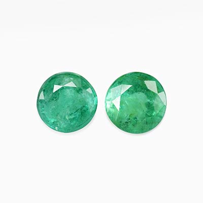 Natural 4.5x4.5x3.3mm Faceted Round Emerald