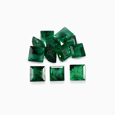 Natural 2.2x2.2x1.7mm Faceted Square Emerald