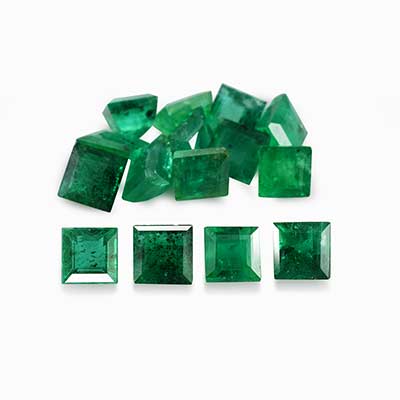 Natural 3.5x3.5x2.8mm Faceted Square Emerald