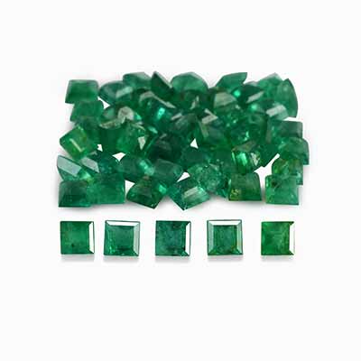 Natural 2.5x2.5x2mm Faceted Square Emerald