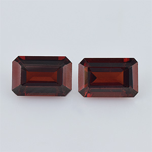 Natural 6x4x2.8mm Faceted Octagon Garnet