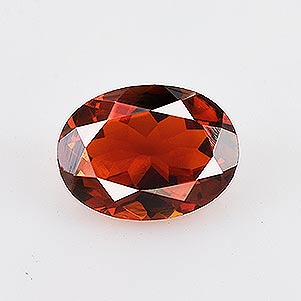 Natural 8x6x3.8mm Faceted Oval Garnet