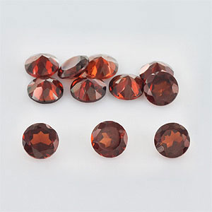 Natural 5x5x2.9mm Faceted Round Garnet