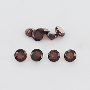 Natural 5x5x2.9mm Faceted Round Garnet