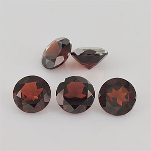 Natural 9x9x4.6mm Faceted Round Garnet