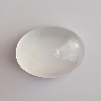 Natural 20x15x9.5mm Cabochon Oval Quartz