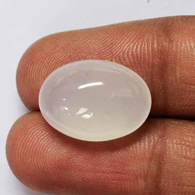 Natural 18x13x8mm Cabochon Oval Quartz