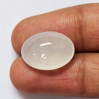 Natural 18x13x8.10mm Cabochon Oval Quartz