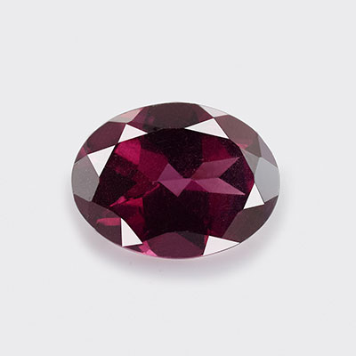 Natural 9x7x4.10mm Faceted Oval Rhodolite Garnet