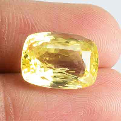 Natural 14.2x10.3x7.3mm Faceted Cushion Sapphire