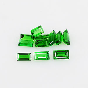 Natural 2.5x1.5x1.10mm Faceted Baguette Tsavorite Garnet