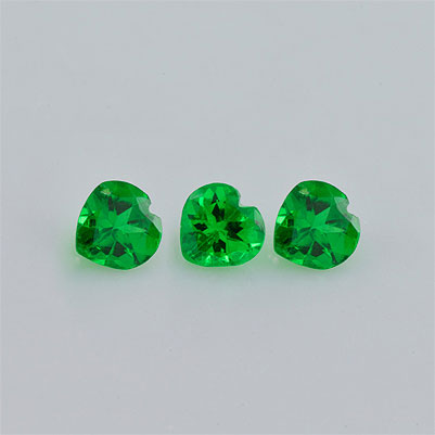 Natural 3x3x1.8mm Faceted Heart Tsavorite Garnet