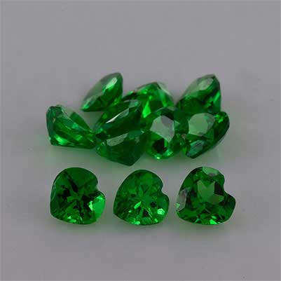 Natural 3x3x1.7mm Faceted Heart Tsavorite Garnet