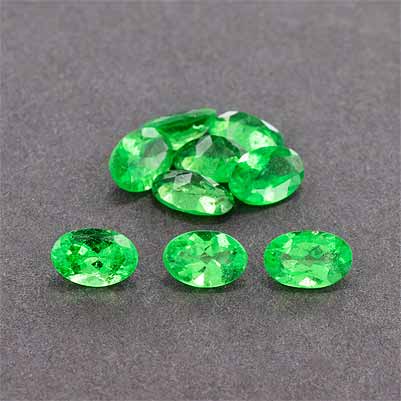 Natural 6x4x2.5mm Faceted Oval Tsavorite Garnet