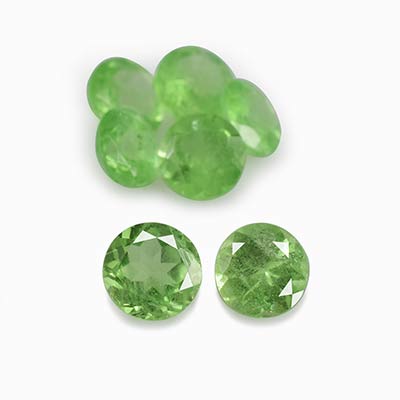 Natural 4x4x2.4mm Faceted Round Tsavorite Garnet